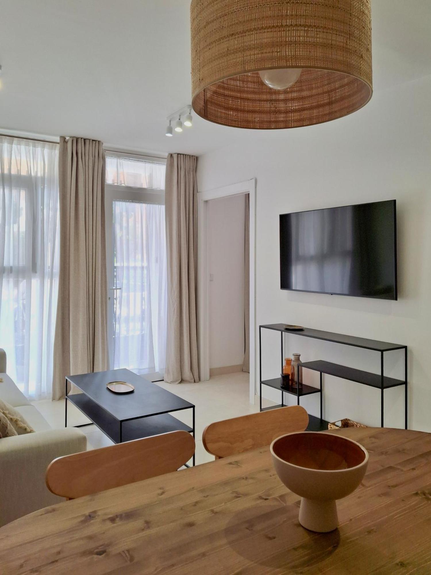 Bonito Apartamento De 2 Habitaciones Cerca De La Estacion Joaquin Sorolla Valência Exterior foto